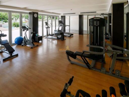 2 Bedrooms Condo in The Cove Pattaya Wongamat C011128