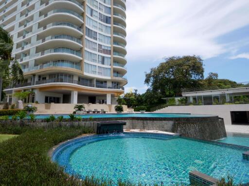 2 Bedrooms Condo in The Cove Pattaya Wongamat C011128