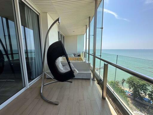 2 Bedrooms Condo in The Cove Pattaya Wongamat C011128