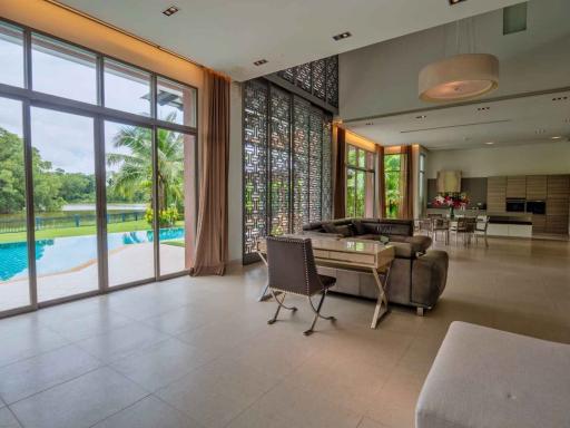 5 Bedroom Private Villa for Sale in Angsana Residences Phuket