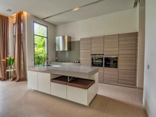 5 Bedroom Private Villa for Sale in Angsana Residences Phuket