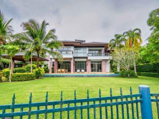 5 Bedroom Private Villa for Sale in Angsana Residences Phuket