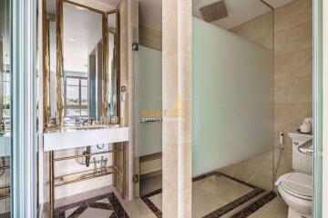 2 Bedrooms Condo in Espana Jomtien C011119