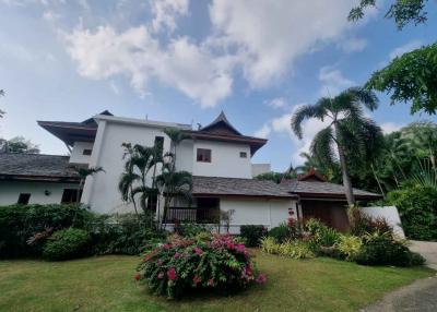 5 Bedroom Stand Alone Villa for Sale in Rawai