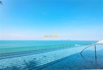 2 Bedrooms Condo in The Riviera Jomtien Jomtien C011093