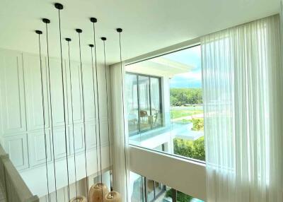 3 Bedroom Contemporary Pool Villa for Sale in Pasak