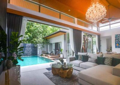 Large Plot Balinese Pool Villa in Thalang