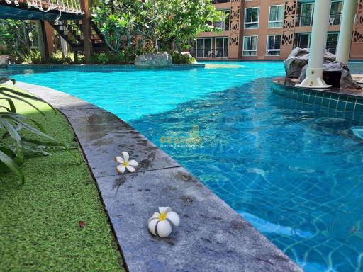 2 Bedrooms Condo in Atlantis Condo Resort Jomtien C011037