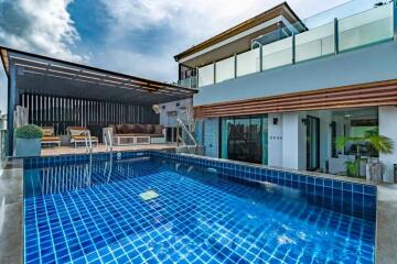 Foreign Freehold 2 Bedroom Condo with Plunge Pool in Surin Sabai