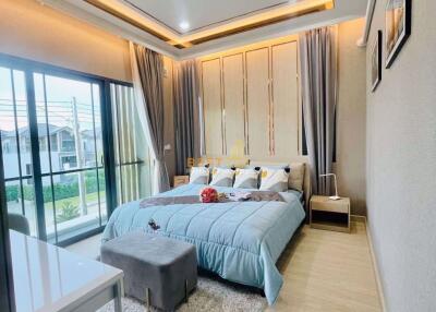 3 Bedrooms Villa / Single House in The Palm Parco Nong Pla Lai H011028