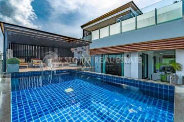 Partial Sea View Apartment with Plunge Pool in Surin Beach