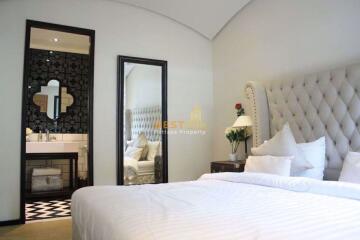 2 Bedrooms Condo in The Venetian Na Jomtien C011014