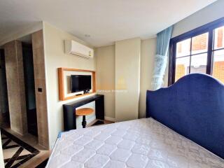 2 Bedrooms Condo in Espana Jomtien C011013