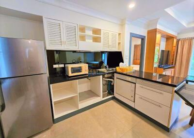 2 Bedrooms Condo in Diana Estates Central Pattaya C011006