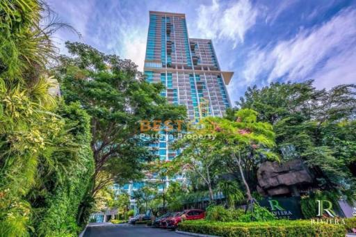 Studio Condo in The Riviera Wong Amat Beach Wongamat C009874