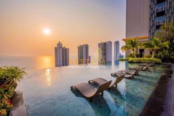 Studio Condo in The Riviera Wong Amat Beach Wongamat C009874