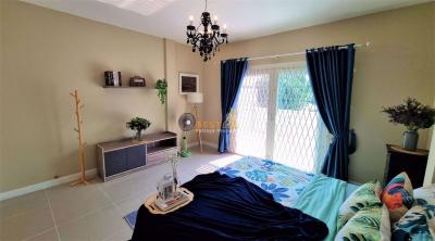 2 Bedrooms Townhouse Pattaya H010718