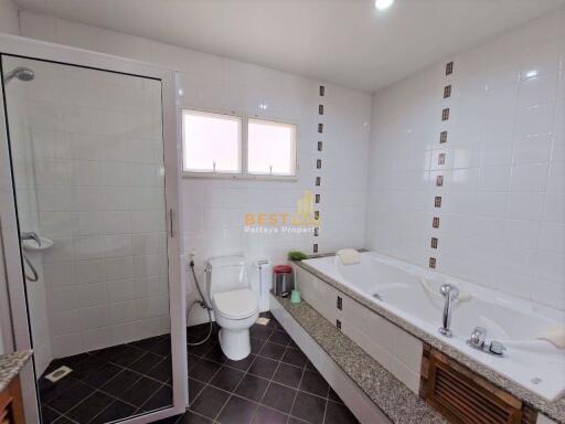 3 Bedrooms Villa / Single House in Green Field Villa 2 East Pattaya HS0051