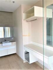 1 Bedroom Condo in Cetus Jomtien C010612