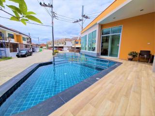 3 Bedrooms Townhouse in The Delight Cozy East Pattaya H010974