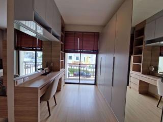 3 Bedrooms Townhouse in The Delight Cozy East Pattaya H010974