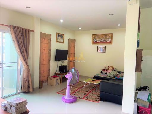 3 Bedrooms Townhouse in PMC 4 East Pattaya H010967