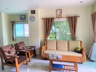 3 Bedrooms Townhouse in PMC 4 East Pattaya H010967