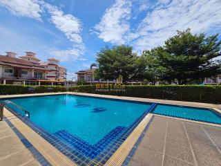 3 Bedrooms Townhouse in PMC 4 East Pattaya H010967