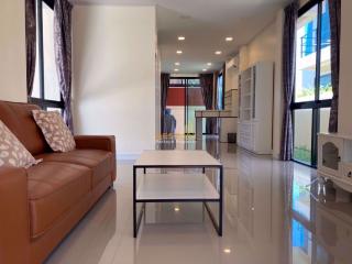 3 Bedrooms Villa / Single House in Villa Asiatic East Pattaya H009920