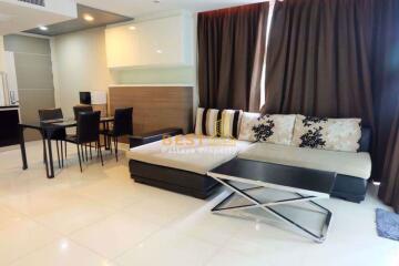 3 Bedrooms Condo in Apus Condominium Central Pattaya C010941