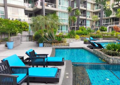 3 Bedrooms Condo in Apus Condominium Central Pattaya C010190