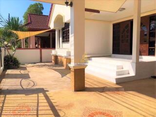 3 Bedrooms Villa / Single House in Prinsiri Village East Pattaya H010916