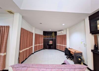 3 Bedrooms Villa / Single House in SP Village 2 East Pattaya H010906