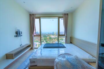 2 Bedrooms Condo in The Riviera Ocean Drive Jomtien C010898