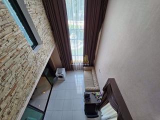 3 Bedrooms Villa / Single House Siracha H010894