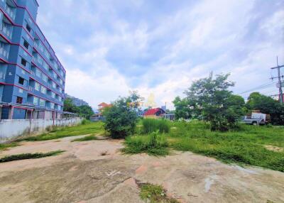 Land available in Jomtien L010861