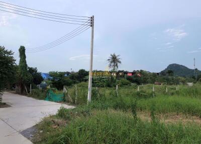 Land available in Huay Yai L010177
