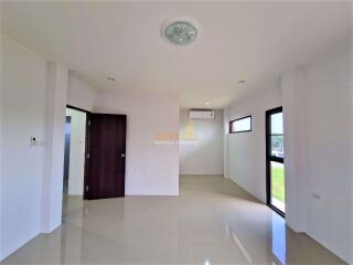 3 Bedrooms Villa / Single House Huay Yai H010832