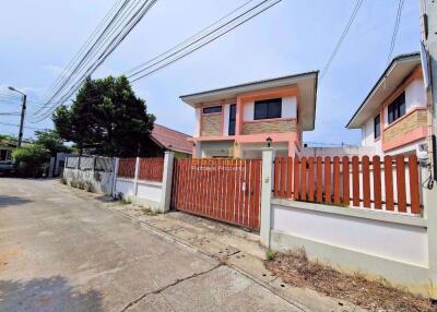 3 Bedrooms Villa / Single House Huay Yai H010832