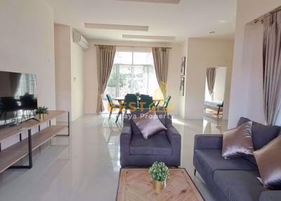 3 Bedrooms Villa / Single House in Censiri Home East Pattaya H010799