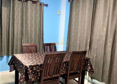 3 Bedrooms Villa / Single House in The Green Park Jomtien East Pattaya H010721