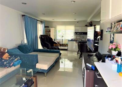 6 Bedrooms Villa / Single House in Baan Pruksanara East Pattaya H010699