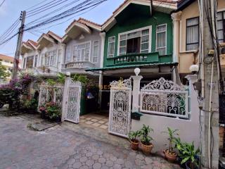 2 Bedrooms Townhouse Pattaya H010596