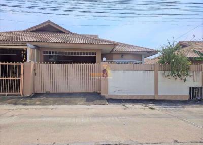 2 Bedrooms Townhouse in Raviporn City Home Village East Pattaya H010590