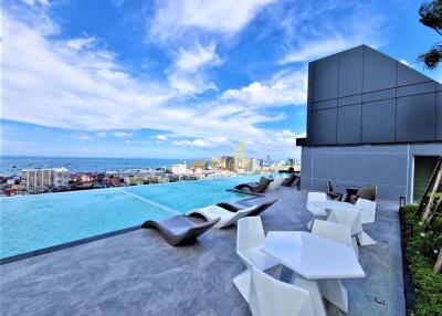 2 Bedrooms Condo in Arcadia Millennium Tower South Pattaya C010373