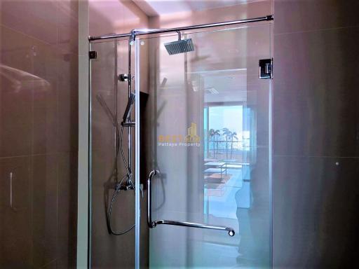 2 Bedrooms Condo in Beachfront Jomtien Residence Na Jomtien C010271