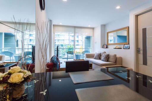 1 Bedroom Condo in Apus Condominium Central Pattaya C010185