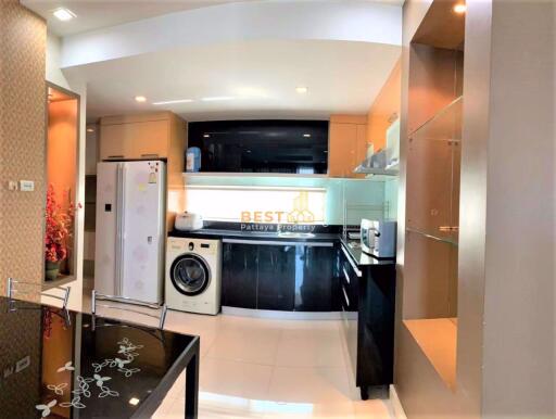 3 Bedrooms Condo in Apus Condominium Central Pattaya C010171