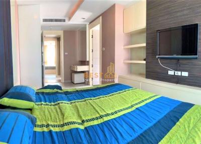 3 Bedrooms Condo in Apus Condominium Central Pattaya C010171