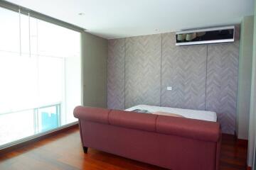 The Sanctuary Condo in Wong Amat for Sale